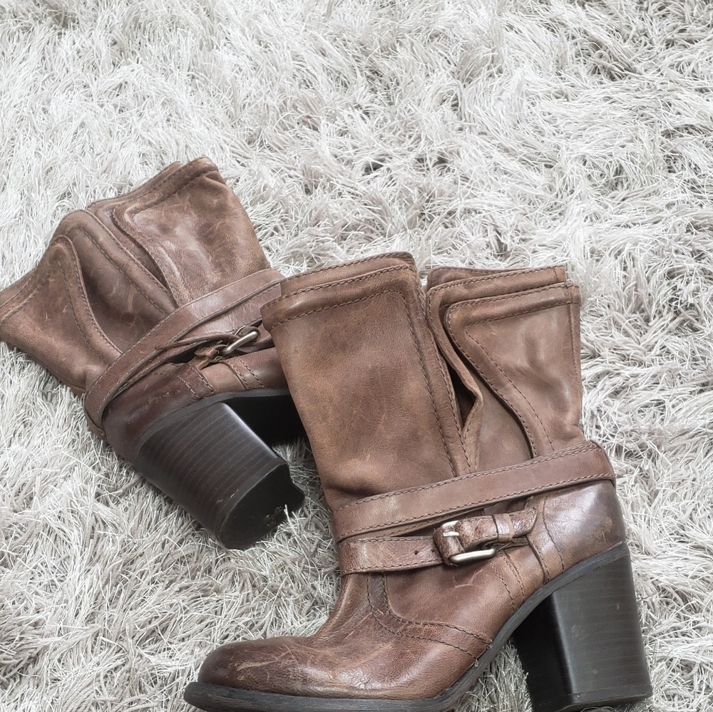 bcbgeneration booties